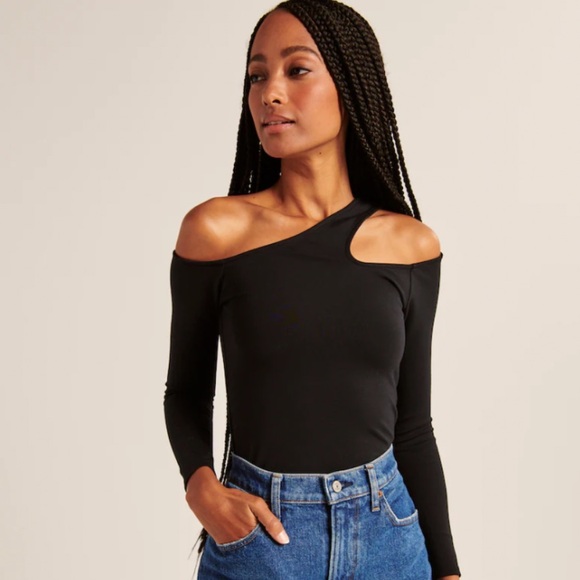 Abercrombie & Fitch Asymmetrical Cut Out Off The Shoulder Long Sleeve Top - Picture 1 of 5